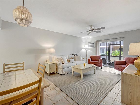 4th image of 87 N Collier Blvd APT L1