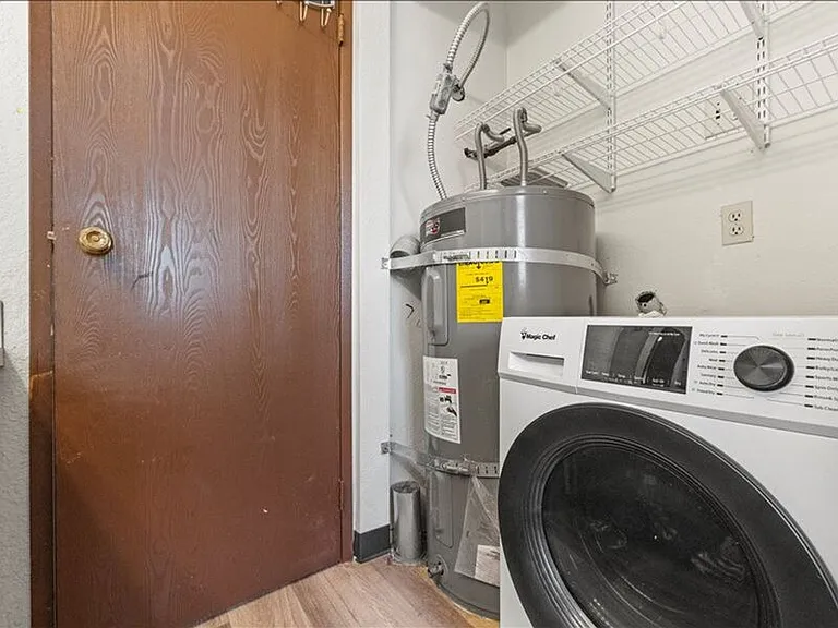 3276 W 9th Ct — Photo 9
