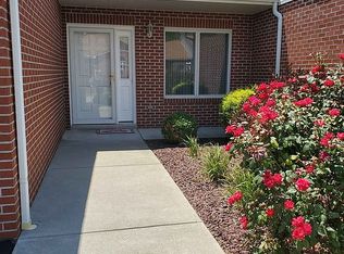 822 Everview Ln, Derry, PA 15627