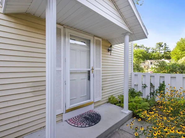 3641 Kirkwood Ct, Elkhart, IN 46514