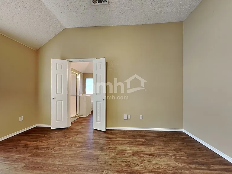 260 Beech Dr — Photo 11