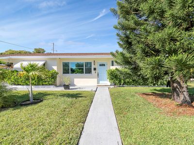 230 W 19th Street, Riviera Beach, FL, 33404