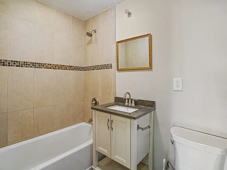 1912 3rd Ave #3B — Photo 4