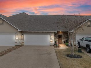 1746 Lonetree Dr, College Station, TX 77845