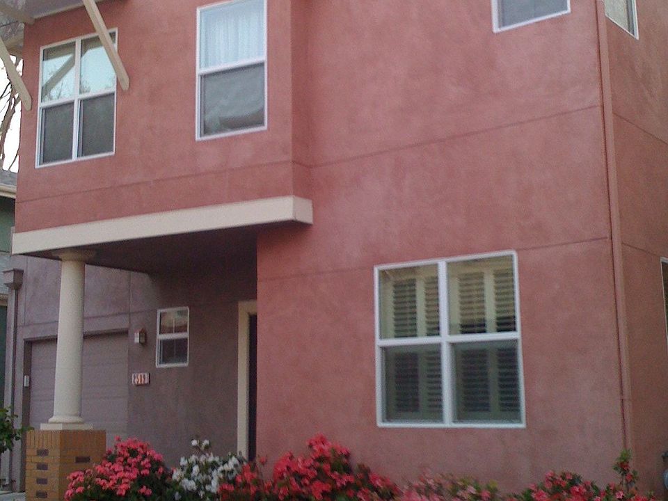 2509 I Street