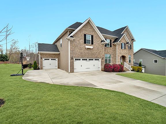 2nd image of 168 Scotts Bluff Dr