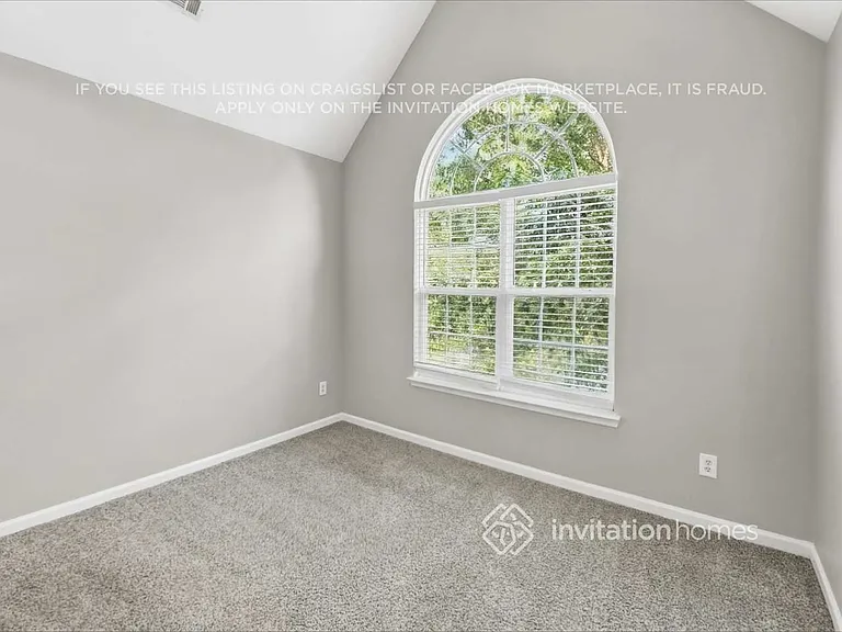 1919 Darbywine Dr — Photo 15