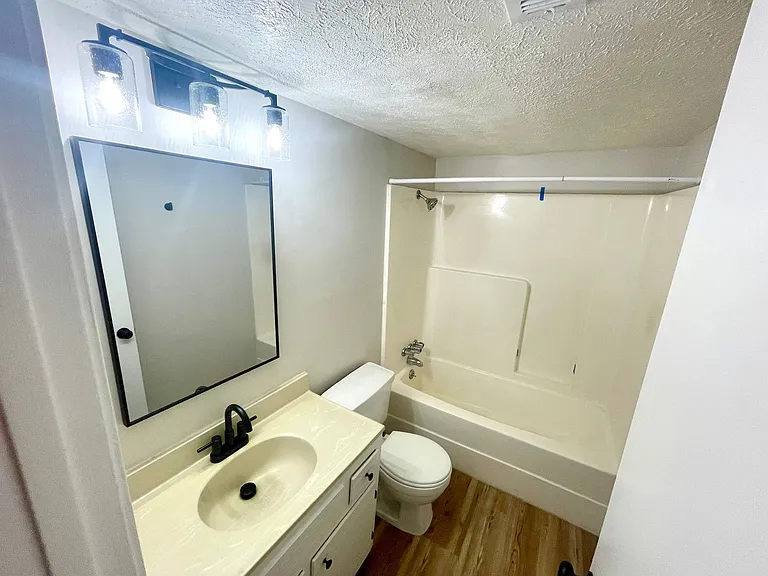 219 Harrell St #5 — Photo 7