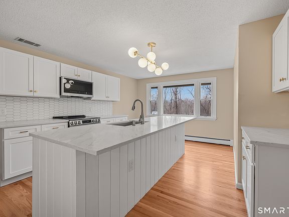 4th image of 252 Blue Ridge Drive