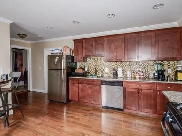 14-16 Otis St #1, Somerville, MA 02145