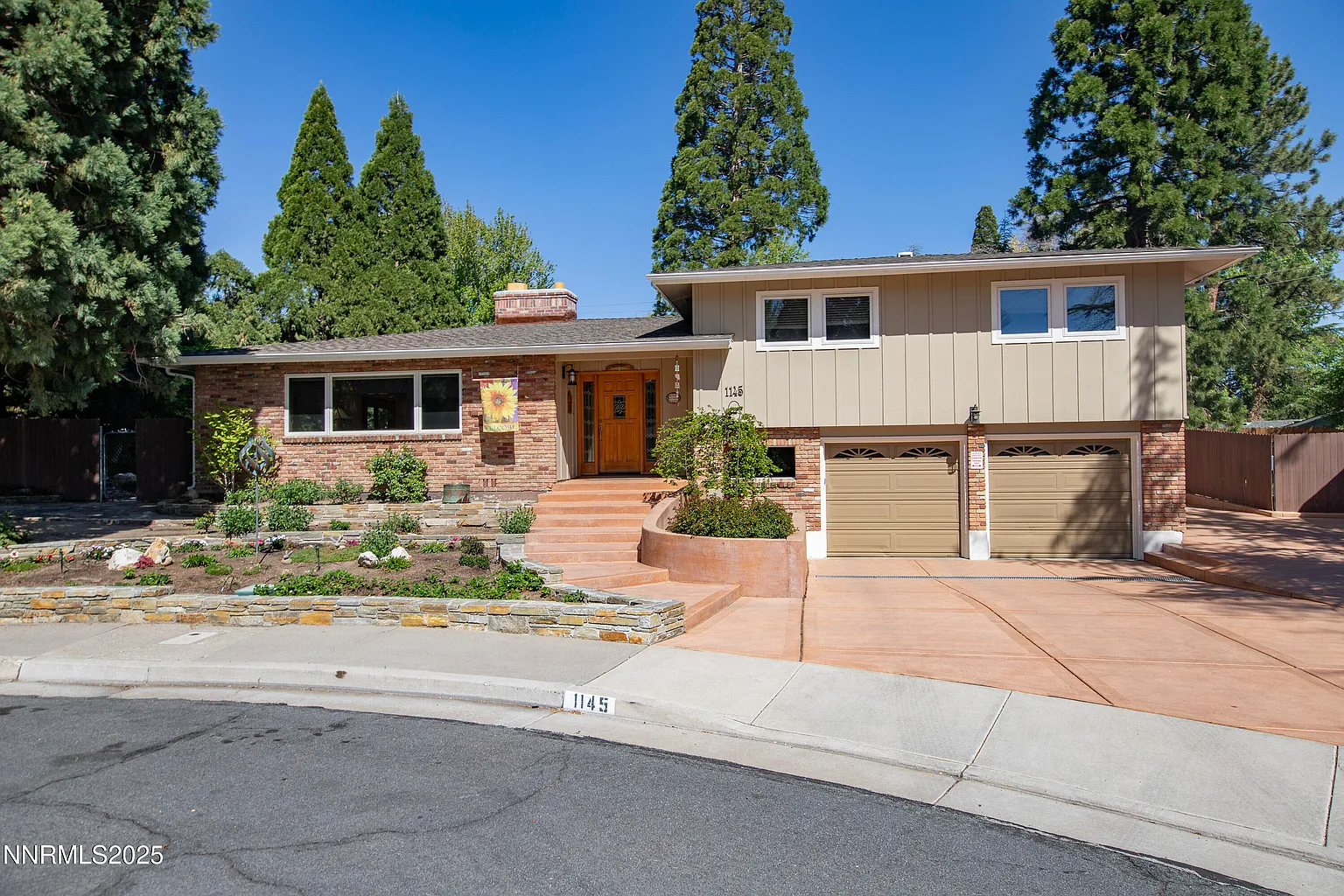 1145 Alpine Cir photo 1