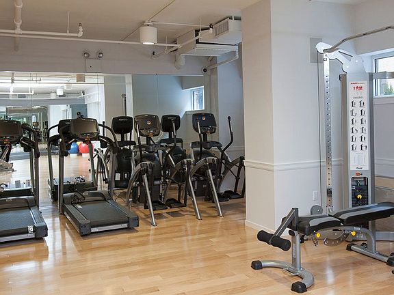 2nd image of 160 W 97th St APT 2G