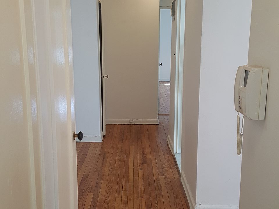 1st image of 14021 84th Dr #211