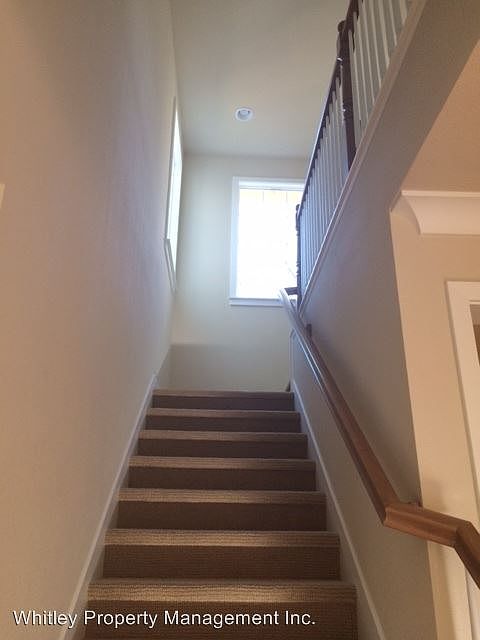 1st image of 1720 Lauren Ln