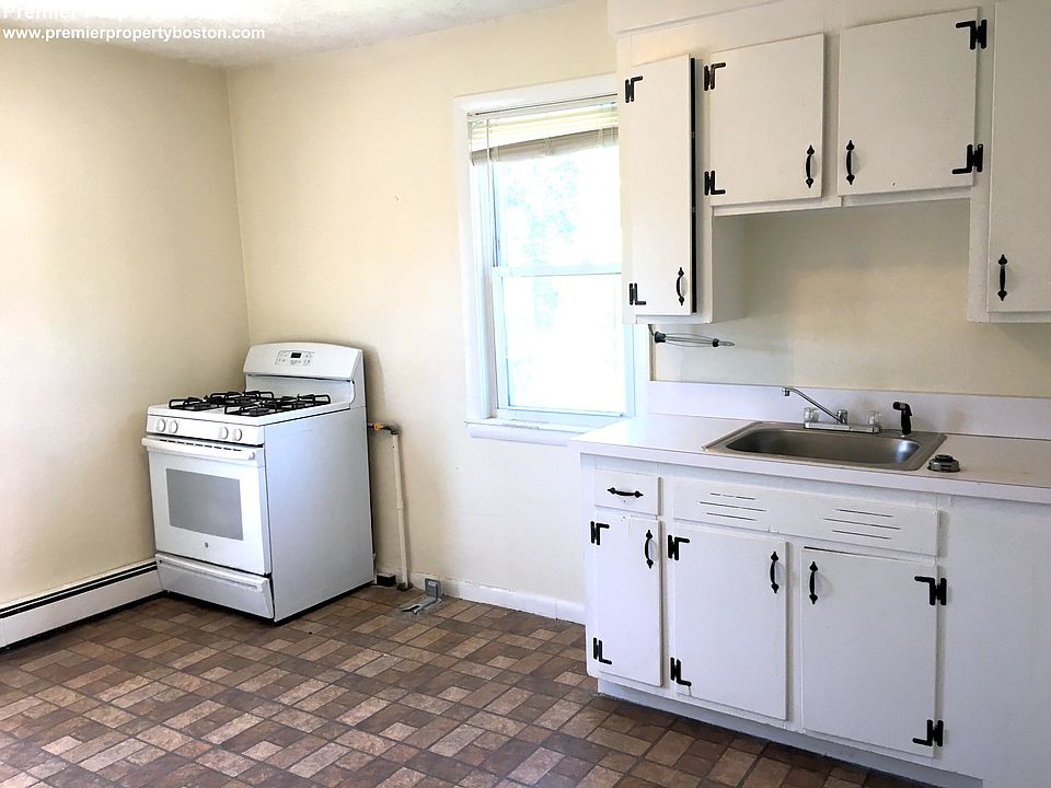 1st image of 72 Railroad Ave #2