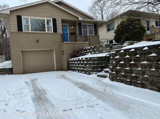 6005 Charles St, Omaha, NE 68132