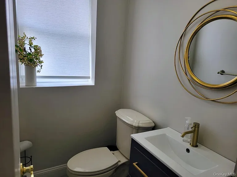 301 Linwood Ave — Photo 11