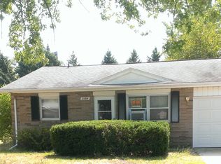 2254 Welch Dr, Stevensville, MI 49127