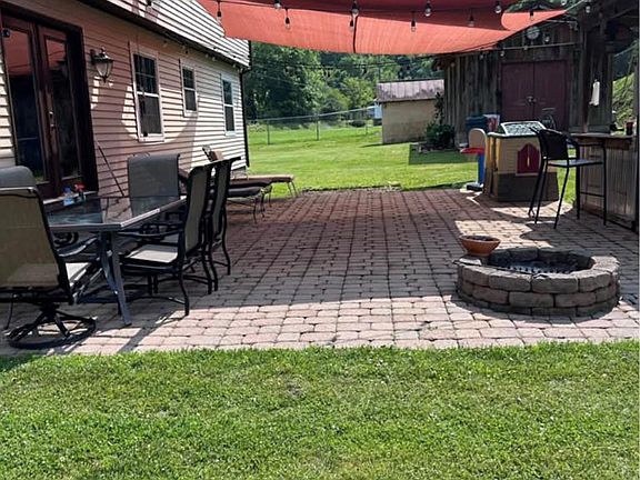 4th image of 15 Wallace Rd