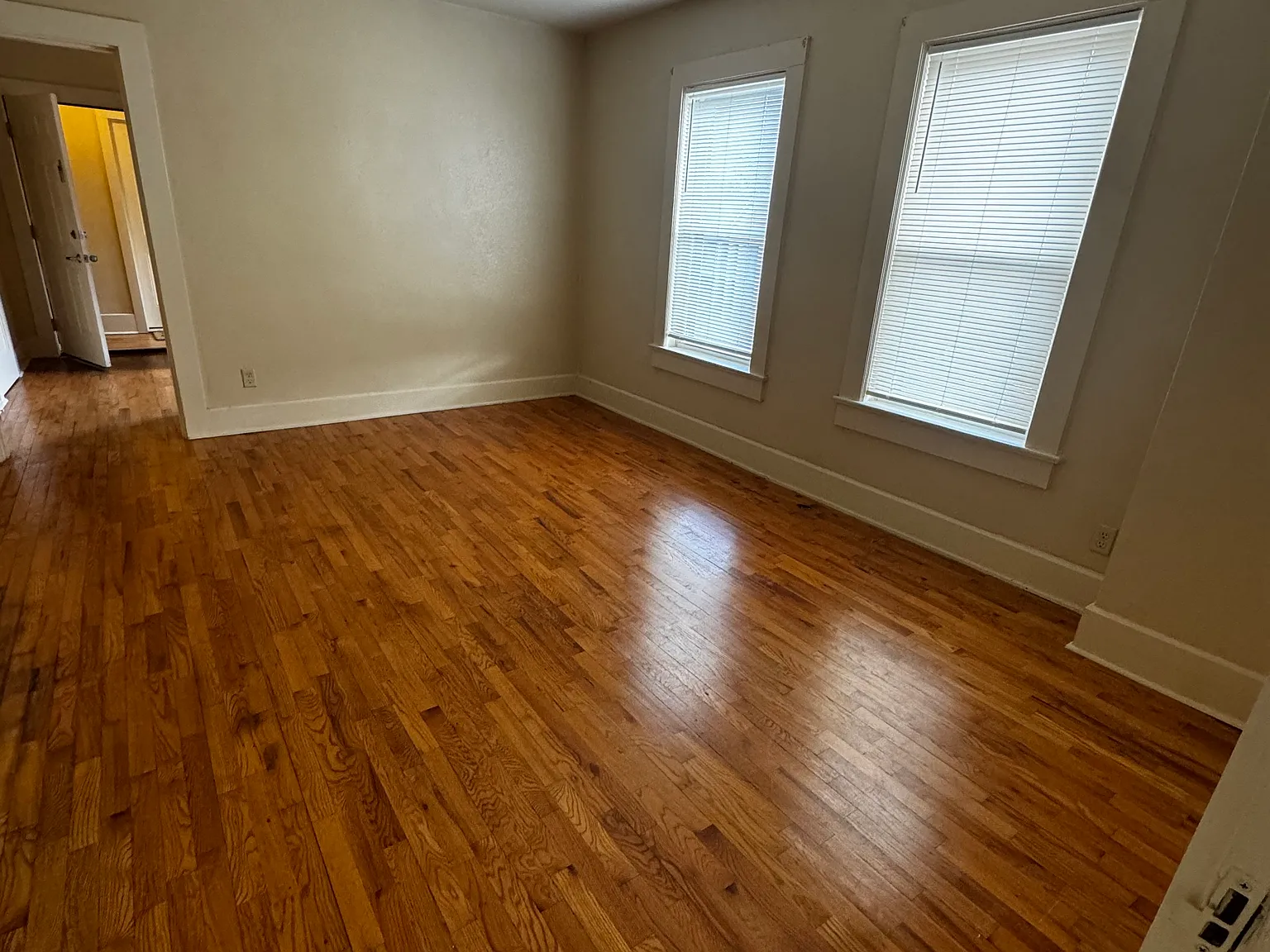 2 bed, 750 sqft, $950 — Photo 4