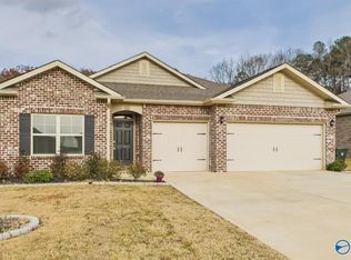 157 High Leaf Dr, Harvest, AL 35749
