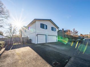 2834 Jessica Cir, Medford, OR 97504