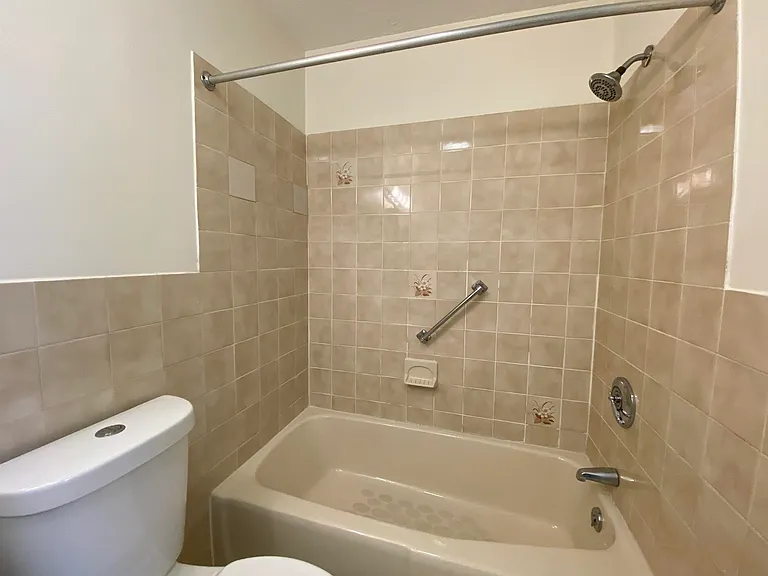 379 Huse Rd #33 — Photo 25