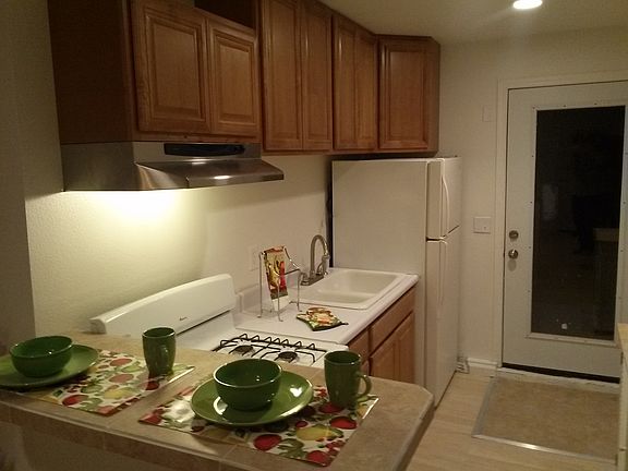 3rd image of 3517 Sue Pam Dr APT B