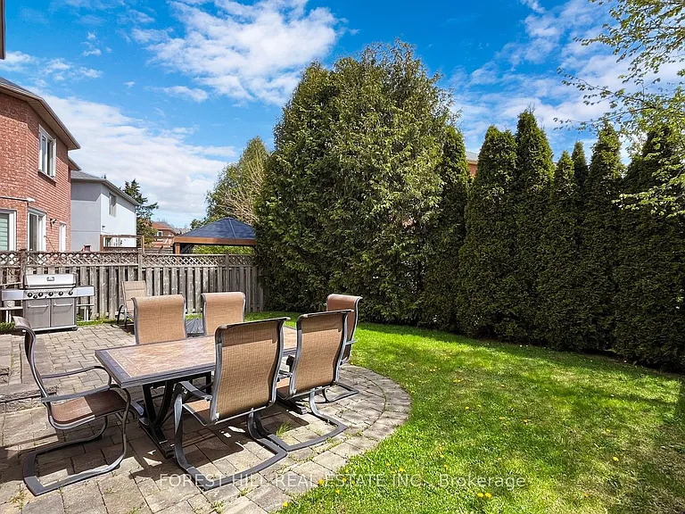 43 Oakhurst Dr — Photo 32