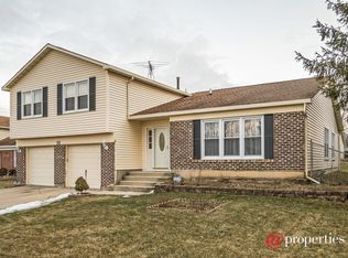 111 Saratoga Dr, Glendale Heights, IL 60139