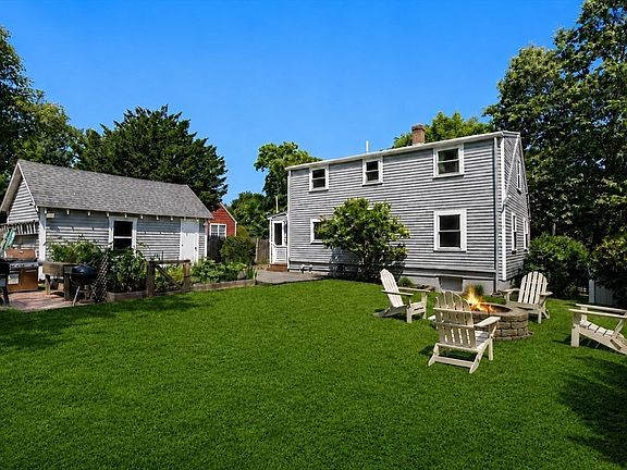 3rd image of 153 Prospect St