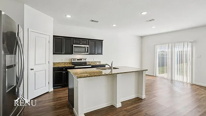 545 London Dr #545LD — Photo 5