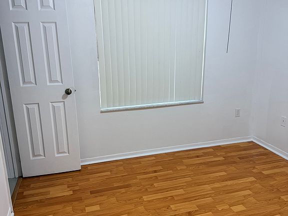 5th image of 13834 SW 156th St
