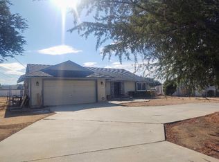 7998 Kingston Ave, Hesperia, CA 92345