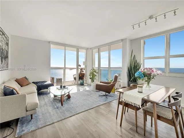 Photo 2 of 20 - 1155 Brickell Bay Dr #3011 - Miami, FL Building Photo - 1155 Brickell Bay Dr #3011