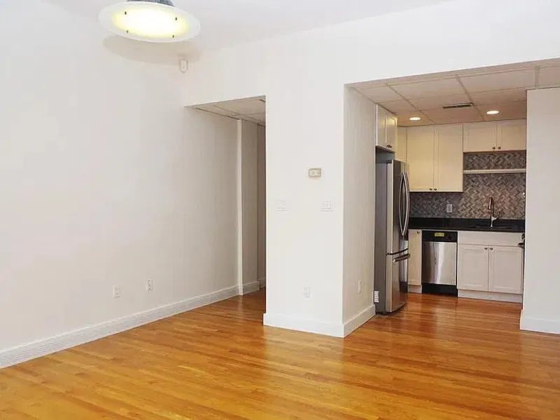 1 bed, 1.0 bath, $1,913 — Photo 2