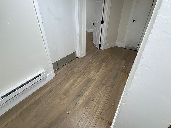 3rd image of 49-51 Rosehill Pl #B