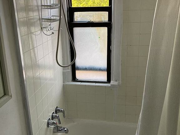 2nd image of 5413 Kentucky Ave APT 4