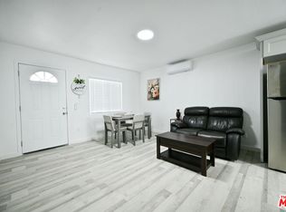 12024 208th St #1, Lakewood, CA 90715