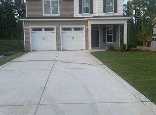 65 Kensington Dr, Spring Lake, NC 28390