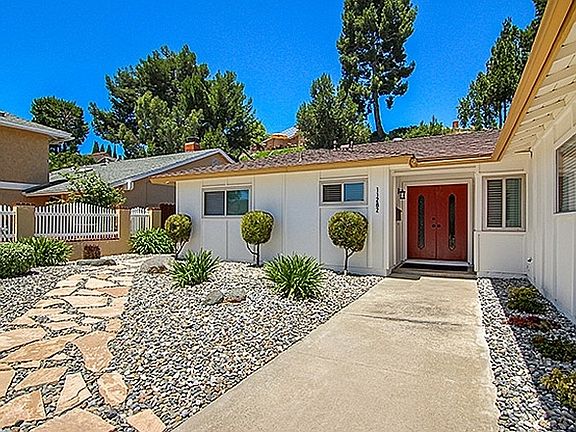 3rd image of 11282 Del Diablo Way