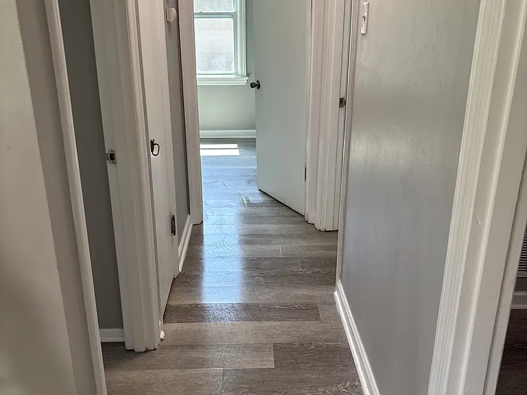 460 Marechal Ln — Photo 8