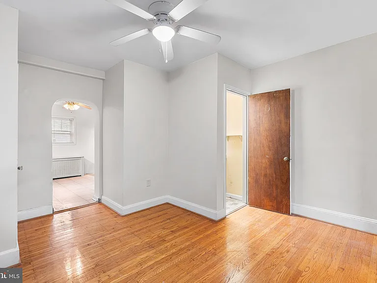 345 W Mount Pleasant Ave — Photo 7
