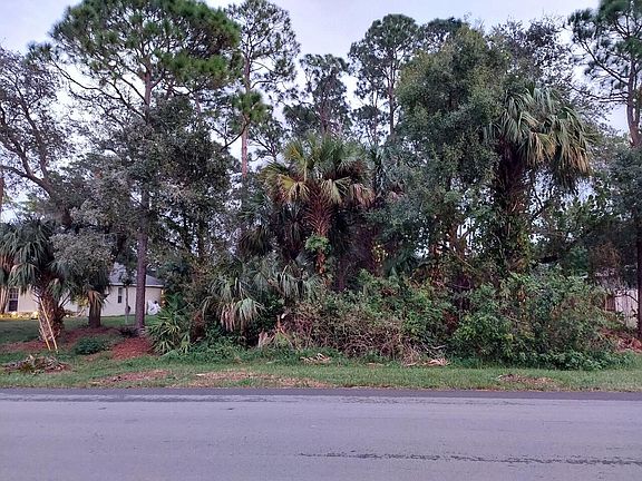 2nd image of 2449 SW Valnera St