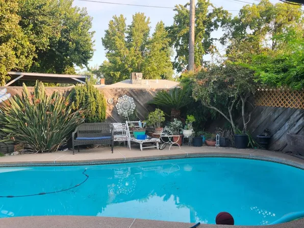 1310 Crescent Dr, Modesto, CA 95350