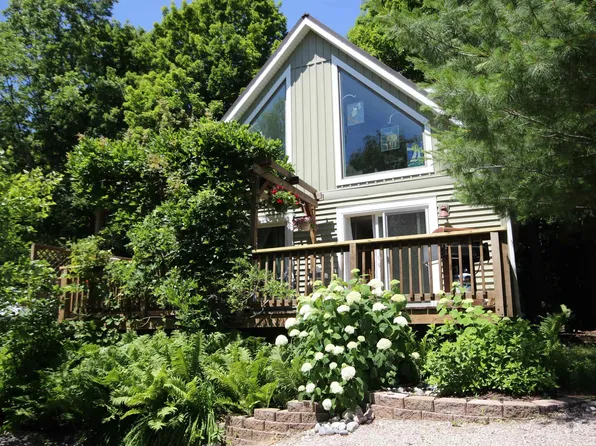 10862 S Blue Ridge Ln, Traverse City, MI 49684