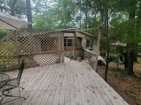 130 Amanda Ln, Defuniak Springs, FL 32433