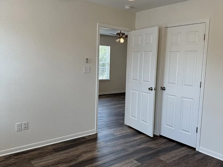 2505 S 7th St — Photo 12