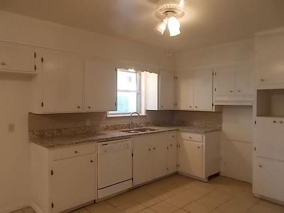 5th image of 2018 E Belclaire Cir