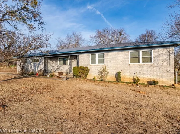 1228 Alma North St, Alma, AR 72921